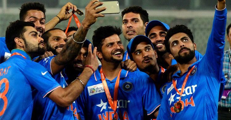 ভারতকেই ফেভারিট ভাবছেন সৌরভ-কপিল দেবরা