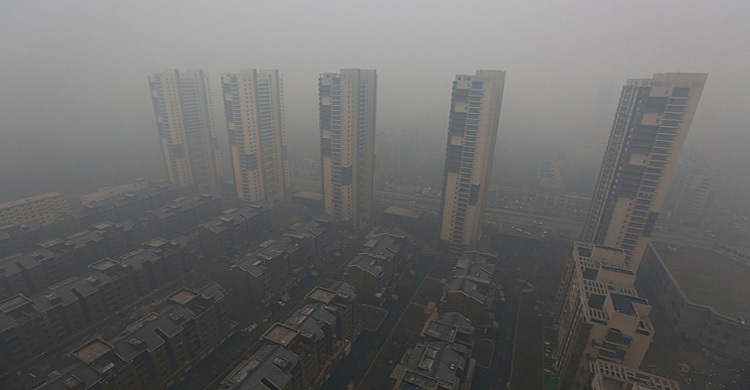 বায়ুদূষণে চীনকে ছাড়িয়ে গেছে ভারত