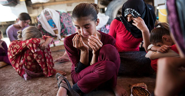 নারীদের শাস্তি দিতে আইএসের নতুন অস্ত্র