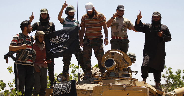 আইএসের অস্ত্রের দ্বিতীয় যোগানদাতা ভারত!