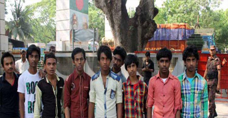 ভারতে পাচার ১২ বাংলাদেশিকে দেশে ফেরত