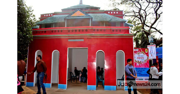 নিষ্প্রাণ লেখক কুঞ্জ