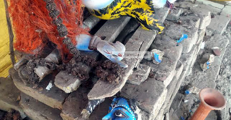 বোয়ালখালিতে মূর্তি ভাঙচুরের অভিযোগ