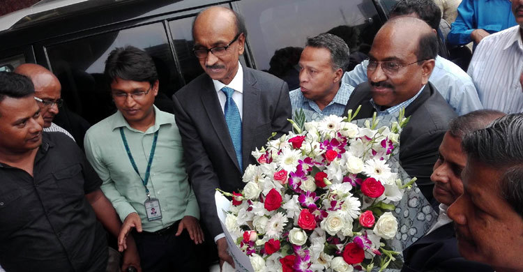 কেন্দ্রীয় ব্যাংকে নতুন গভর্নর 