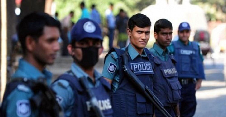 মাতৃভাষা দিবসকে কেন্দ্র করে বইমেলায় ব্যাপক নিরাপত্তা