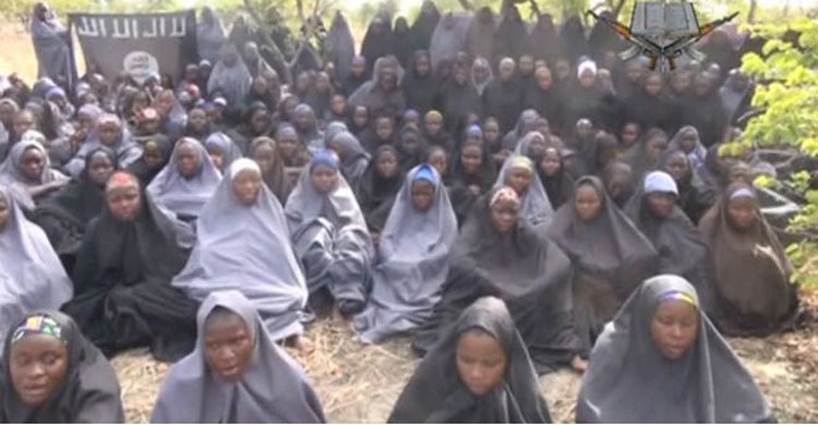 ক্যামেরুনে হামলা চালিয়েছে নাইজেরিয়ার অপহৃত স্কুলছাত্রী
