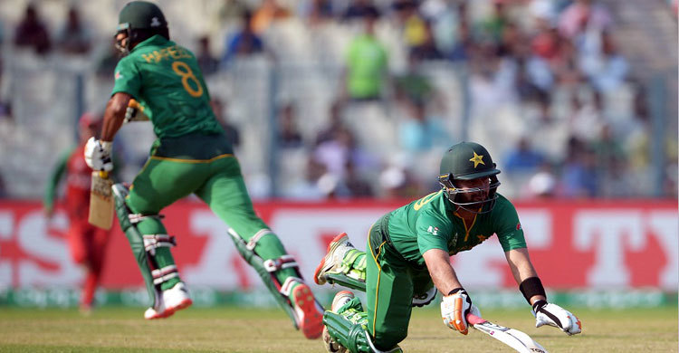বাংলাদেশকে ২০২ রানের লক্ষ্য দিল পাকিস্তান