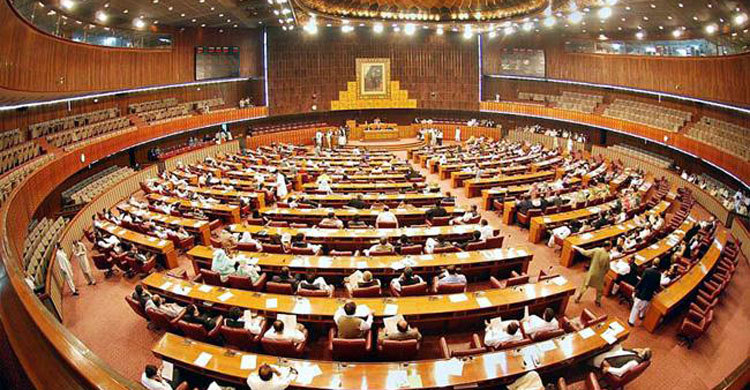 বিশ্বের প্রথম সৌরশক্তিচালিত পার্লামেন্ট ভবন পাকিস্তানে 