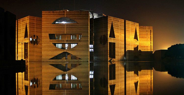 আবারো সংসদে চাকরির বয়সসীমা ৩৫ করার দাবি 