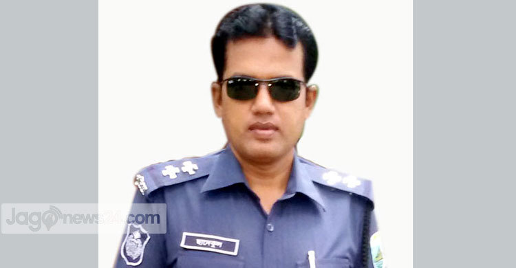 চাঁপাইয়ে নিহত এসআই সাদিকুলের বাড়িতে শোকের মাতম