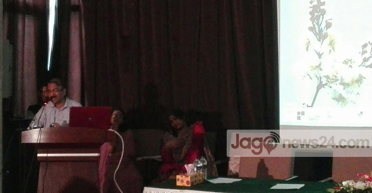 হুমকির মুখে রমনা পার্কের সৌন্দর্য