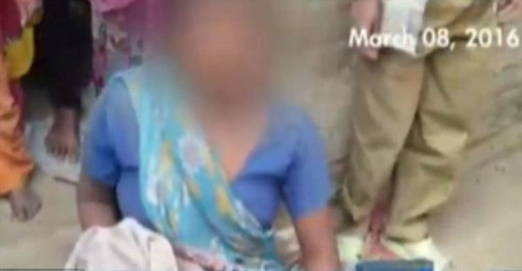 তিন বছরের মেয়ের সামনে মাকে গণধর্ষণ