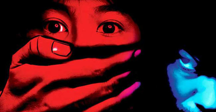 দিল্লিতে ফের চলন্ত গাড়িতে গণধর্ষণ