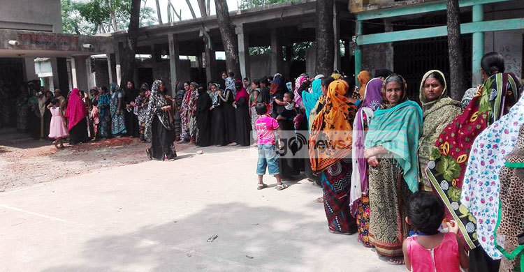 দুপুরের আগেই রশুনিয়ায় ৬০ শতাংশ ভোট!