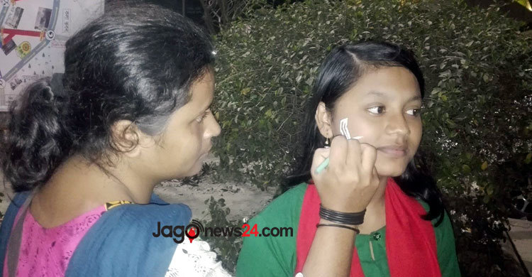 যা দিবেন তাতেই খুশি