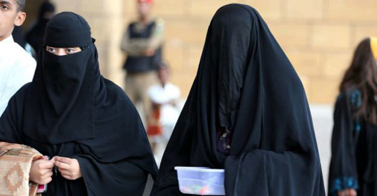 সমান অধিকারের দাবি সৌদি নারীদের