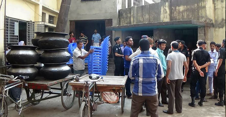 স্কুলকে কমিউনিটি সেন্টার হিসেবে ব্যবহার: ৩ জনকে কারাদণ্ড