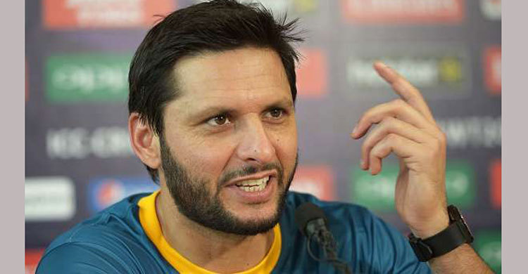 পাকিস্তানের ভালোর জন্যে আফ্রিদির ভারতপ্রীতি! 