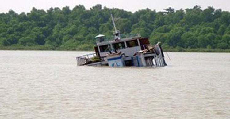 শ্যালা নদীতে এবার কয়লাবাহী কার্গো ডুবি