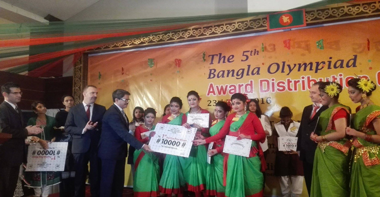 হতাশা কাটিয়ে দুর্বার গতিতে বাংলাদেশ 