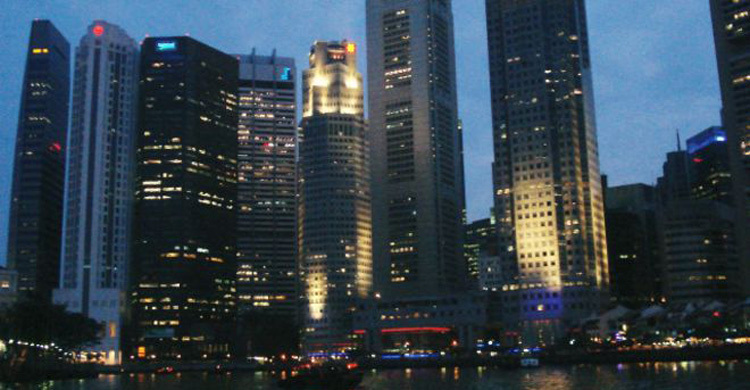 বিশ্বের সবচেয়ে ব্যয়বহুল শহর সিঙ্গাপুর