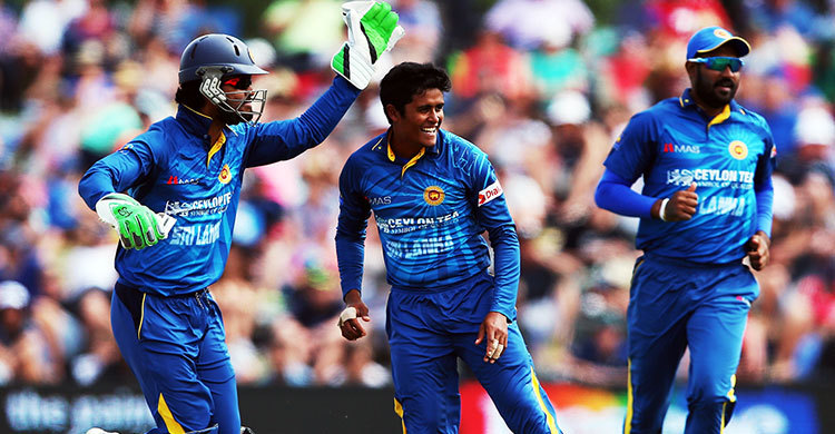 মালিঙ্গার পরিবর্তে শ্রীলংকা দলে ভানদারসে 