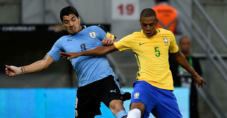 সুয়ারেজের নৈপূণ্যে ব্রাজিল-উরুগুয়ে ম্যাচ ড্র