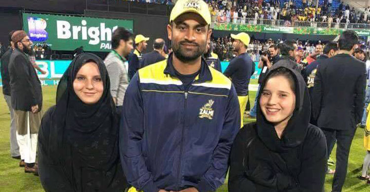 তামিমের ভক্ত আফ্রিদির মেয়েরা 