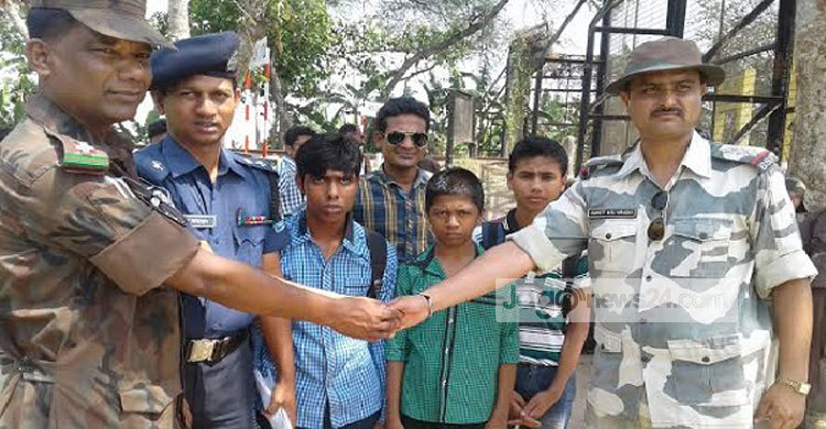 চুয়াডাঙ্গা সীমান্তে তিন কিশোরকে ফেরত দিল বিএসএফ