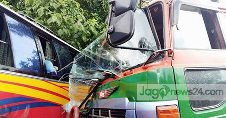 উখিয়ায় পৃথক সড়ক দুর্ঘটনায় শিশু নিহত