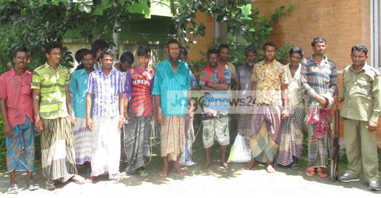 সুন্দরবনে অবৈধ অনুপ্রবেশের দায়ে ১৬ জেলে কারাগারে