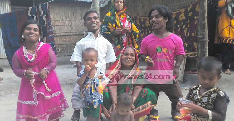 বামন পরিবারের ঈদ আনন্দ