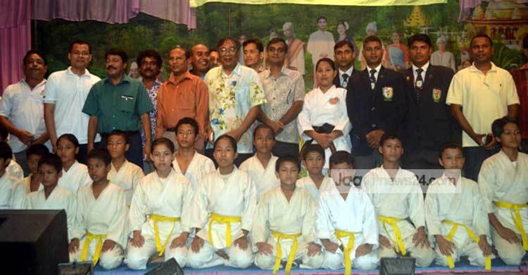 দেশব্যাপী শুরু হচ্ছে কারাতে প্রশিক্ষণ