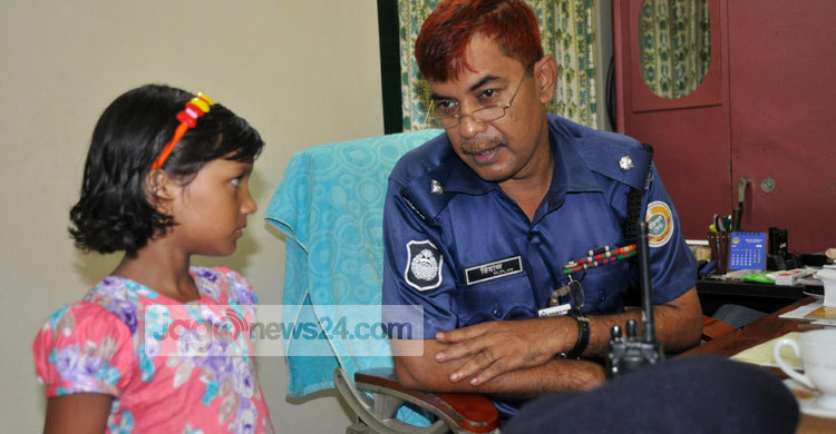 মা-মেয়ের মেঘনায় ঝাঁপ