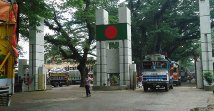 বেনাপোলে হুন্ডির ২৬ লাখ টাকাসহ যুবক আটক