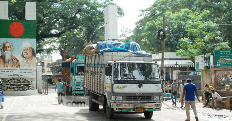 বেনাপোল বন্দরে আমদানি রফতানি বাণিজ্য শুরু