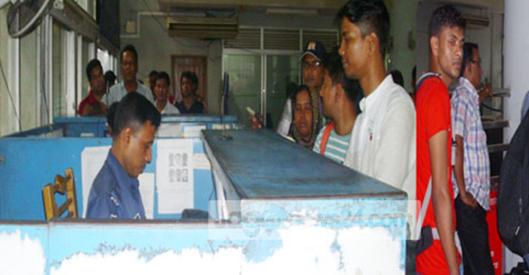 বেনাপোল চেকপোস্টে রেড এলার্ট জারি