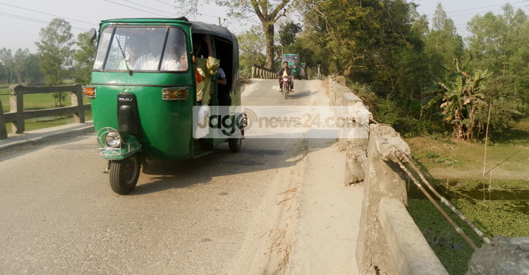 ভূঞাপুর সড়কের ব্রিজগুলো যেন মরণ ফাঁদ
