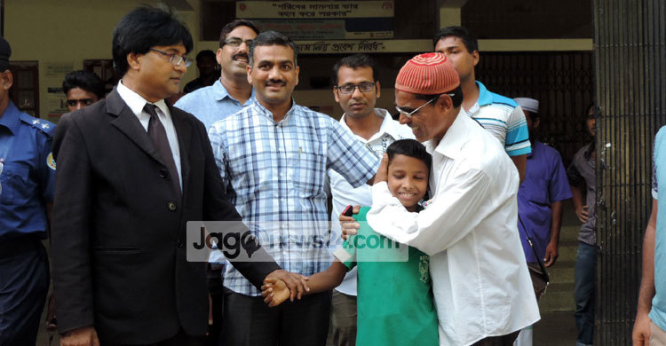 সোনু ফিরে পেয়েছে বাবা-মাকে : বিপাকে বজরঙ্গী ভাইজান