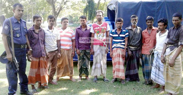 চুয়াডাঙ্গায় ১০ মাদকসেবীর কারাদণ্ড