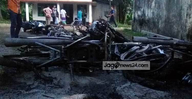 কুমিল্লায় বিএনপি-আ.লীগ সংঘর্ষে এমপিসহ আহত অর্ধশতাধিক