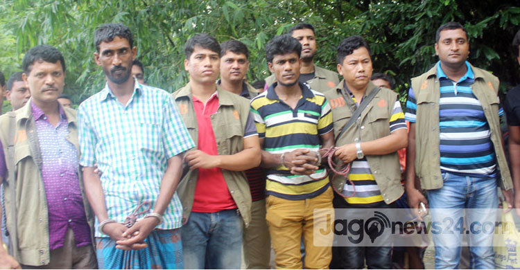 প্রবাসী ময়নাল হত্যাকাণ্ডে আরো ৬ জনের নাম প্রকাশ  