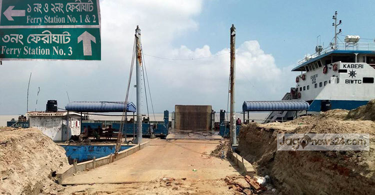 দৌলতদিয়া ২টি ফেরিঘাট বন্ধ : দুর্ভোগে ঢাকামুখি যাত্রীরা