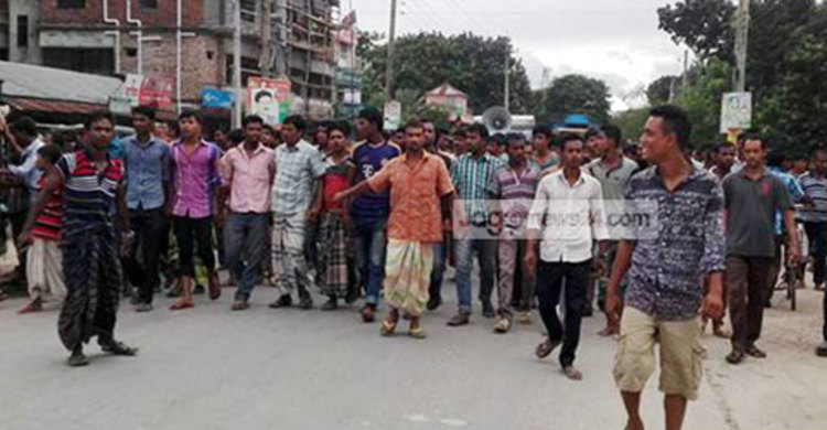 গাইবান্ধায় অটোবাইক চালকদের বিক্ষোভ