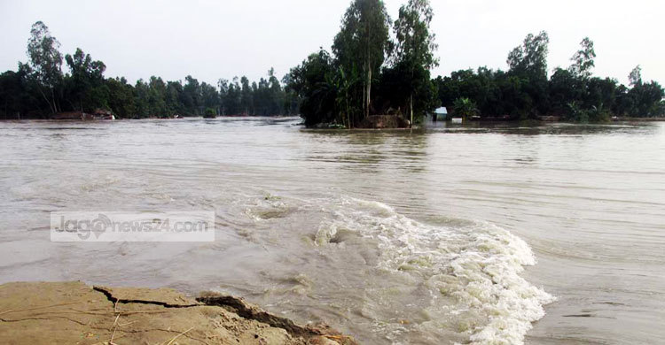 ব্রহ্মপুত্র ও ঘাঘট নদীর পানি বিপদসীমার উপরে 