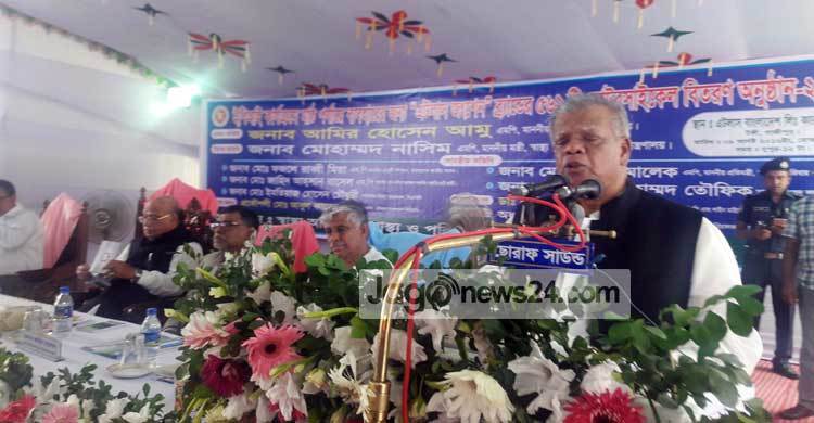 দেশে টেকসই শিল্পখাত গড়ে তোলার বিকল্প নেই