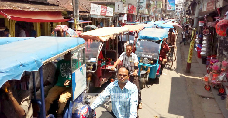 যানজটে নাকাল হবিগঞ্জ শহরবাসী