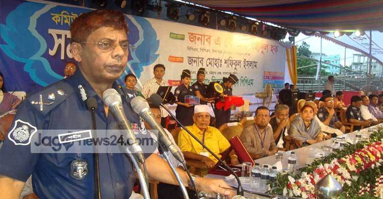 বাংলার মানুষ ধর্মপ্রিয়, মৌলবাদী নয় : আইজিপি