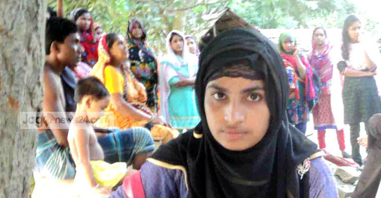 মেয়ে দরিদ্র হওয়ায় বিয়ে মানছে না ছেলের বাবা 