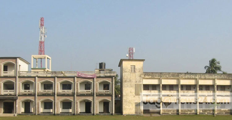 ঝিনাইদহে দুটি কলেজে ভর্তিতে অতিরিক্ত ফি আদায়